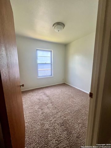 4110 Moana Dr, San Antonio, TX 78218