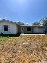 4110 Moana Dr, San Antonio, TX 78218