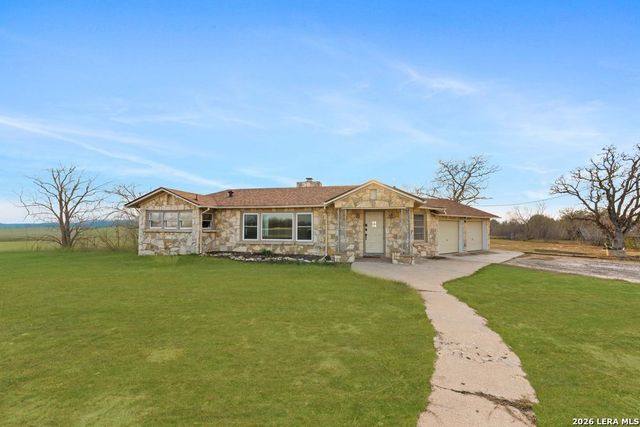 600 S Storts, Poth, TX 78147