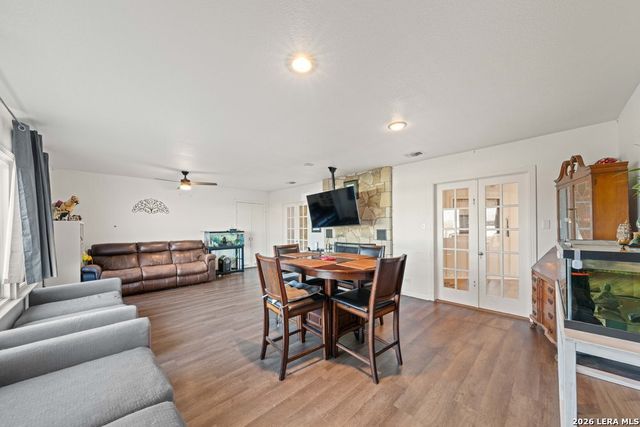 600 S Storts, Poth, TX 78147