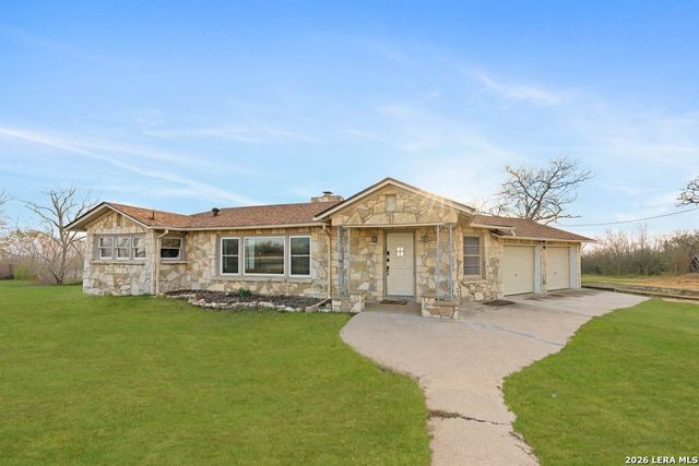 600 S Storts, Poth, TX 78147