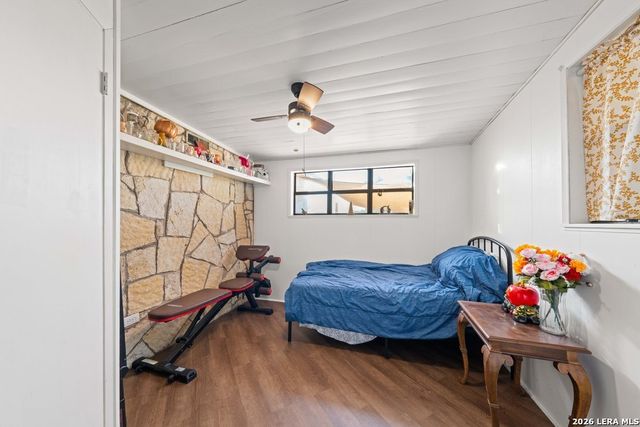 600 S Storts, Poth, TX 78147