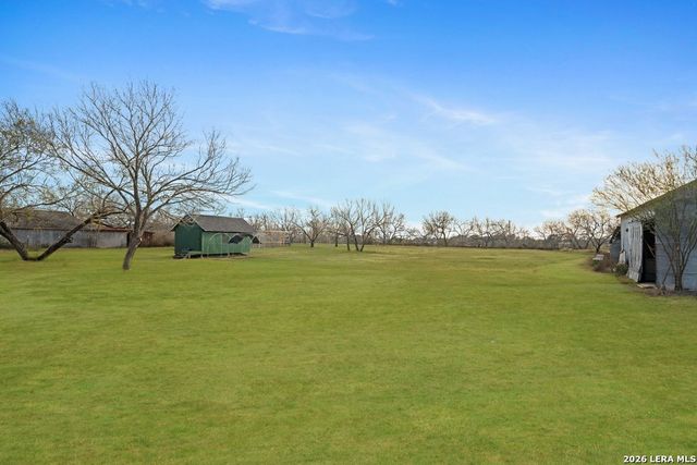 600 S Storts, Poth, TX 78147