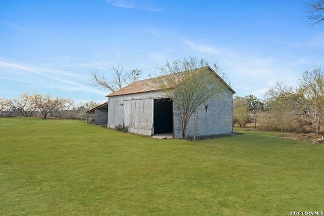 600 S Storts, Poth, TX 78147