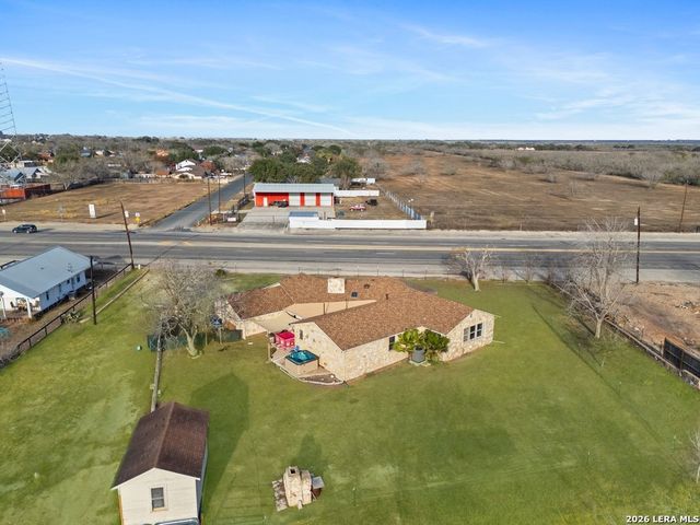 600 S Storts, Poth, TX 78147