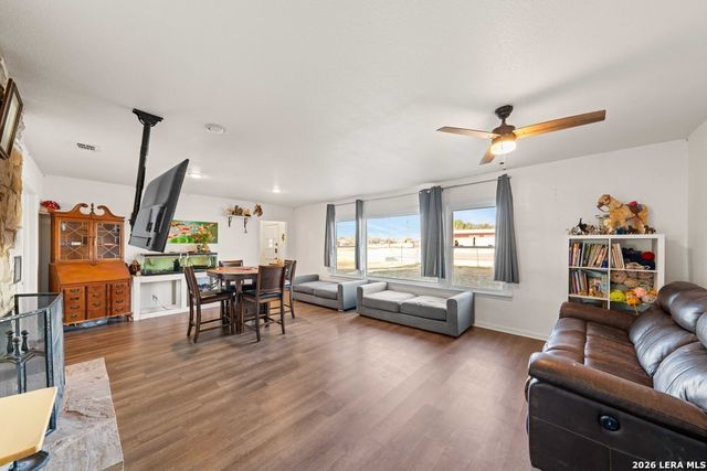 600 S Storts, Poth, TX 78147