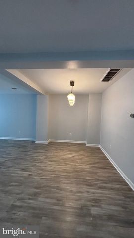 683 BARTON RUN BLVD, Marlton, NJ 08053