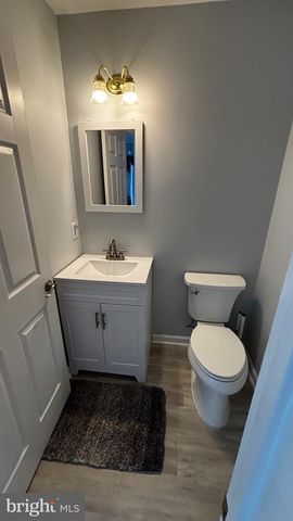 683 BARTON RUN BLVD, Marlton, NJ 08053