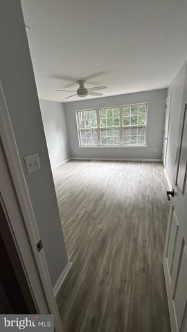 683 BARTON RUN BLVD, Marlton, NJ 08053