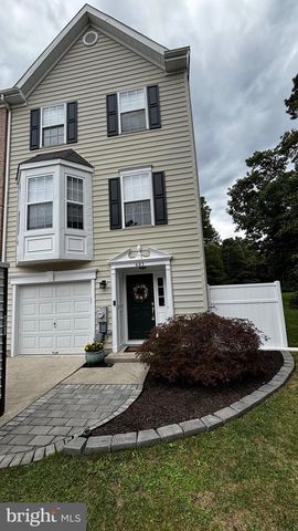 683 BARTON RUN BLVD, Marlton, NJ 08053