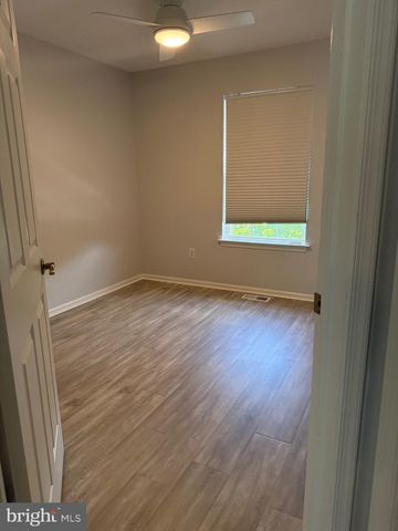 683 BARTON RUN BLVD, Marlton, NJ 08053