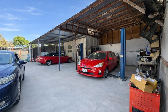 16611 E 14th st, San Leandro, CA 94578