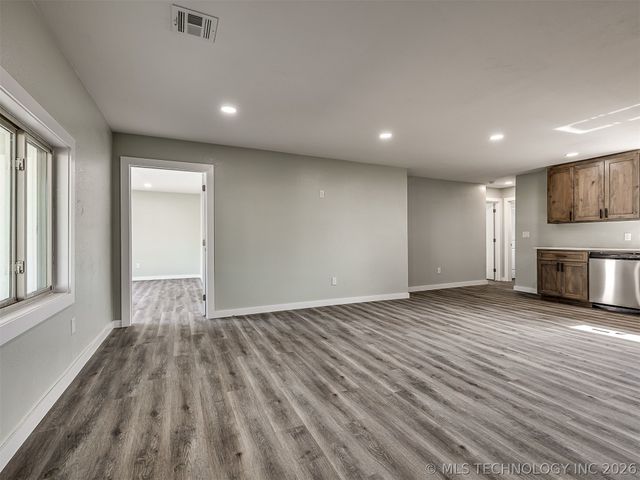 5823 S 31ST West Avenue, Tulsa, OK 74107