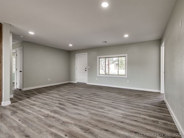 5823 S 31ST West Avenue, Tulsa, OK 74107
