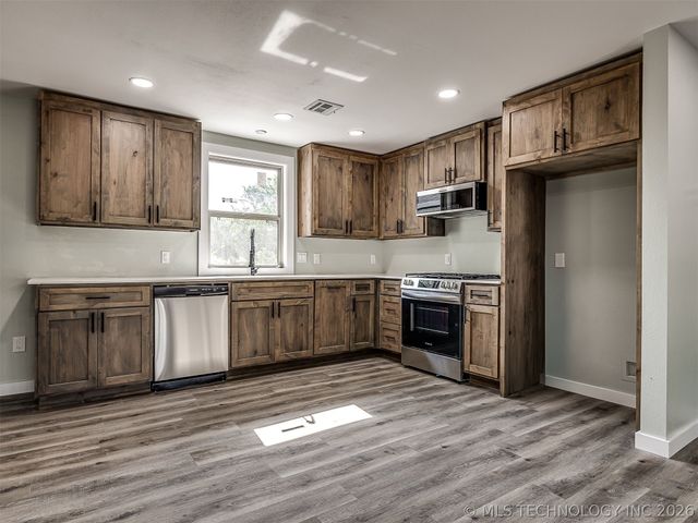 5823 S 31ST West Avenue, Tulsa, OK 74107