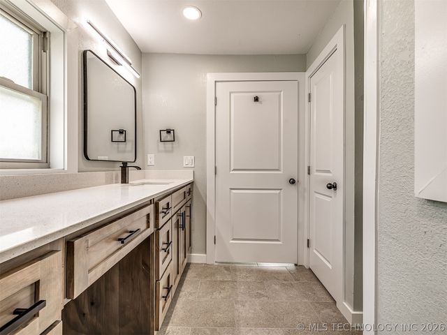 5823 S 31ST West Avenue, Tulsa, OK 74107