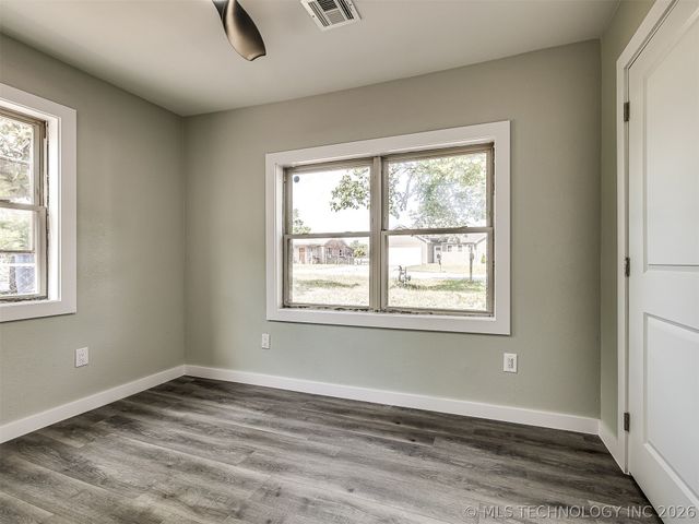5823 S 31ST West Avenue, Tulsa, OK 74107