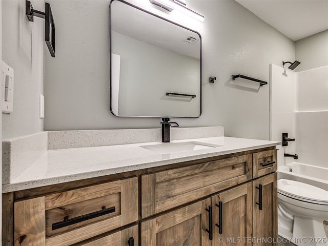 5823 S 31ST West Avenue, Tulsa, OK 74107