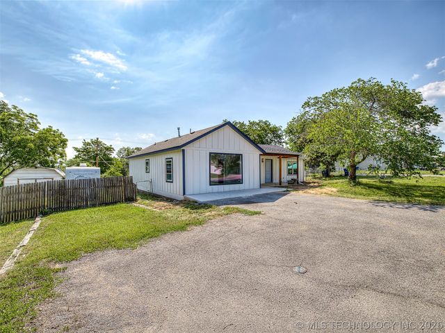 5823 S 31ST West Avenue, Tulsa, OK 74107
