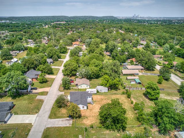 5823 S 31ST West Avenue, Tulsa, OK 74107