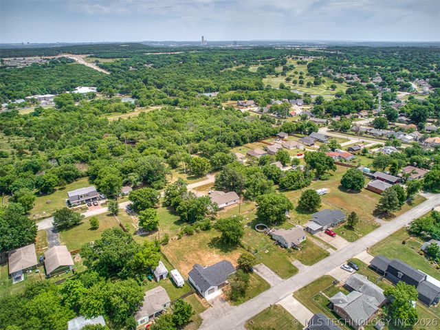 5823 S 31ST West Avenue, Tulsa, OK 74107