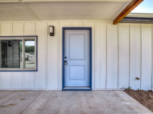 5823 S 31ST West Avenue, Tulsa, OK 74107