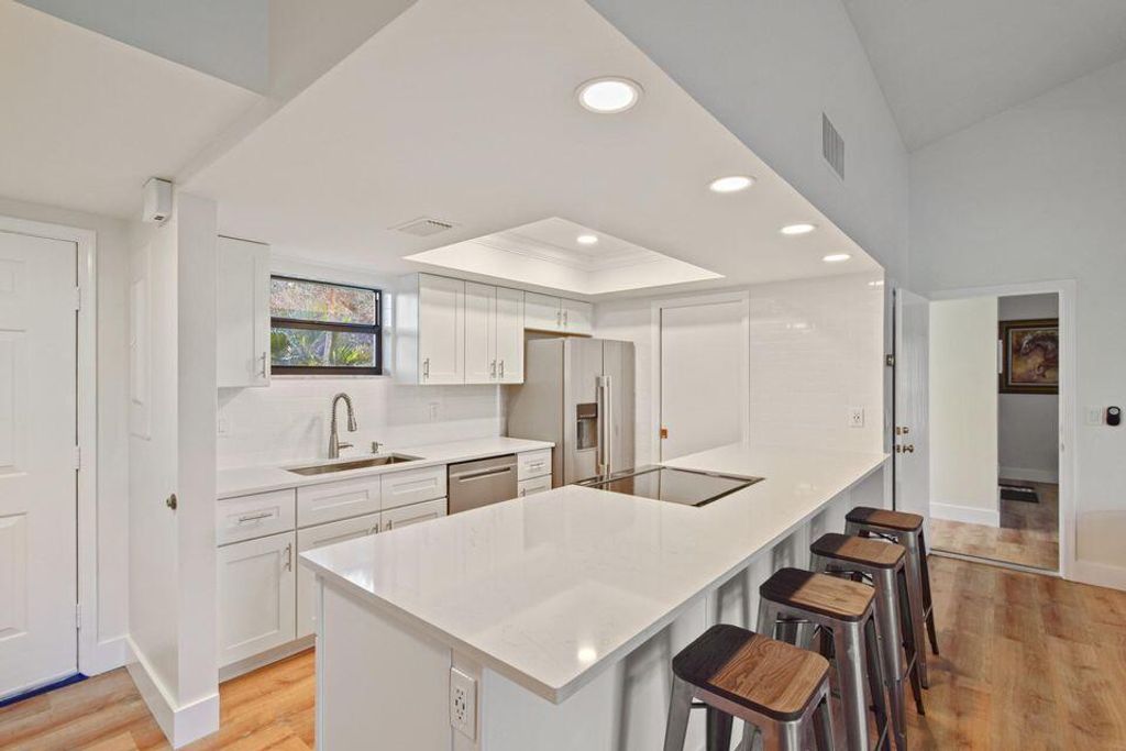 11863 Wimbledon Circle 508, Wellington, FL 33414