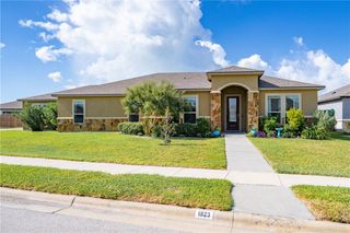 1823 Monterey Bay Dr, Portland, TX 78374