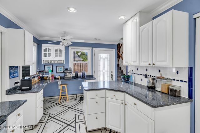 9 Frost Court, Freehold, NJ 07728