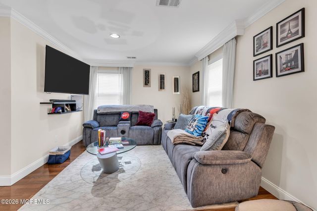 9 Frost Court, Freehold, NJ 07728
