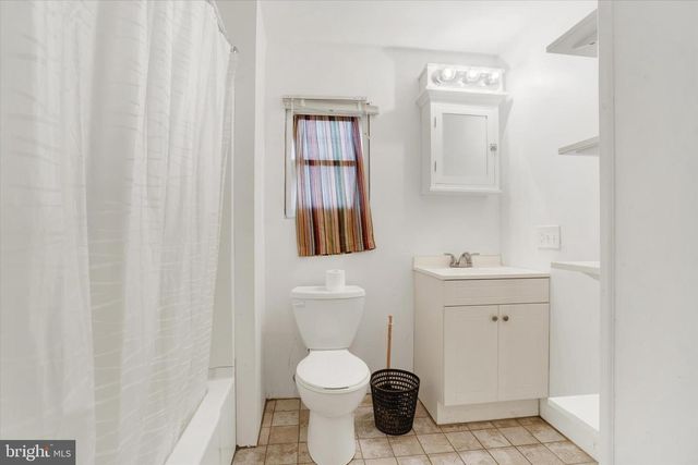 126 CLAREMONT DR, Seven Valleys, PA 17360