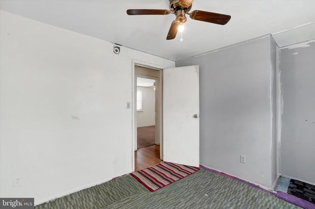 126 CLAREMONT DR, Seven Valleys, PA 17360