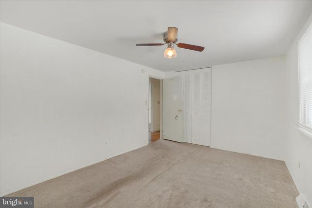 126 CLAREMONT DR, Seven Valleys, PA 17360