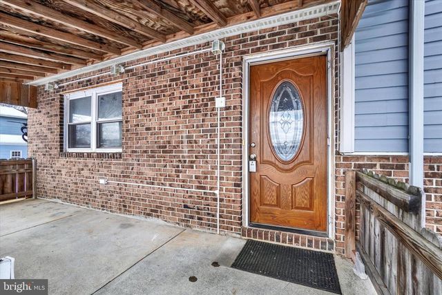 126 CLAREMONT DR, Seven Valleys, PA 17360