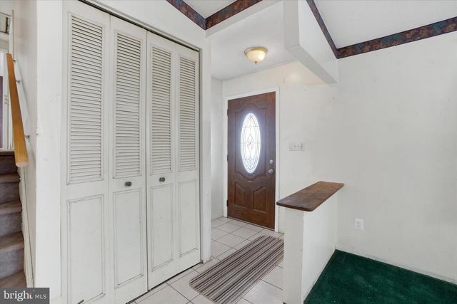 126 CLAREMONT DR, Seven Valleys, PA 17360