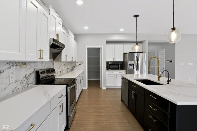 18228 Nickel Plate Drive, Westfield, IN 46074