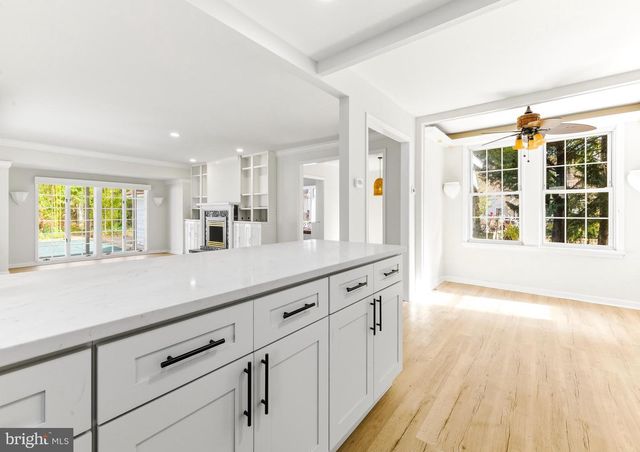 110 E SEAVIEW AVE, Linwood, NJ 08221