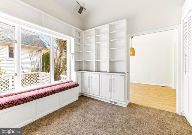 110 E SEAVIEW AVE, Linwood, NJ 08221