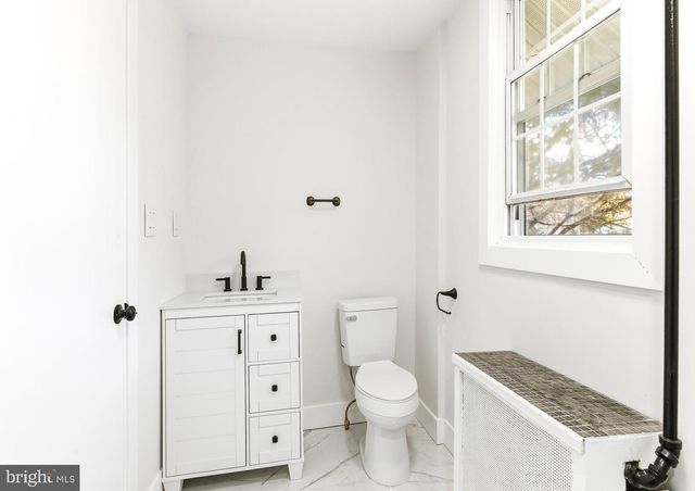 110 E SEAVIEW AVE, Linwood, NJ 08221