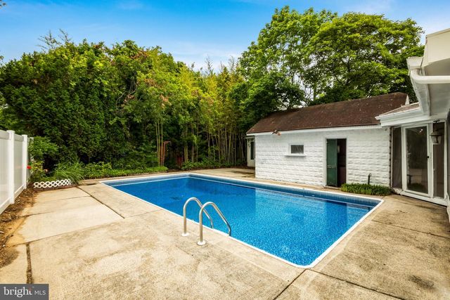 110 E SEAVIEW AVE, Linwood, NJ 08221