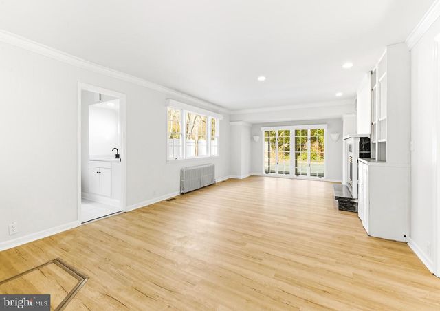 110 E SEAVIEW AVE, Linwood, NJ 08221