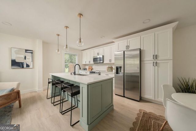 2702 Rollingwood Lane SE, Atlanta, GA 30316