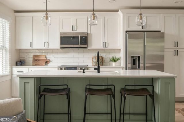 2702 Rollingwood Lane SE, Atlanta, GA 30316