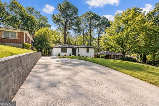 2702 Rollingwood Lane SE, Atlanta, GA 30316