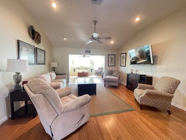 1620 LYNCHBURG LOOP, The Villages, FL 32162