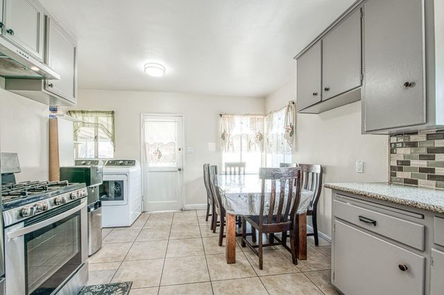 3233 E Dakota, Fresno, CA 93726