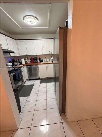 16851 NE 23rd Ave B304, North Miami Beach, FL 33160