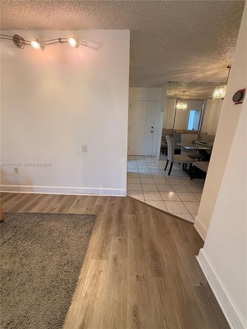 16851 NE 23rd Ave B304, North Miami Beach, FL 33160