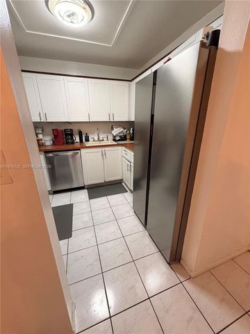 16851 NE 23rd Ave B304, North Miami Beach, FL 33160