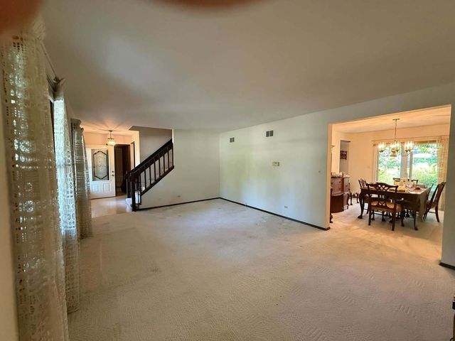 4421 Oriole Court, Gurnee, IL 60031